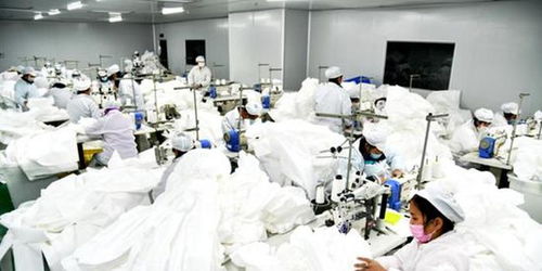 化危為機 戶外服飾用品企業轉型，轉產醫用防護服解燃眉之急